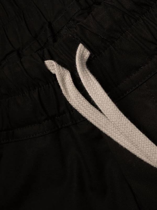 ( Positively Conscious ) Rick Owens Short Sarouel à Lien De Resserrage 09 BLACK 9 ( Positively Conscious ) Rick Owens Short Sarouel à Lien De Resserrage 09 BLACK – Image 7