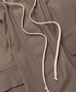 ( Nouvelle Collection ) Rick Owens Short à Poches Cargo 34 DUST 15 ( Nouvelle Collection ) Rick Owens Short à Poches Cargo 34 DUST -Rick Owens Soldes 17841000 37569246 600