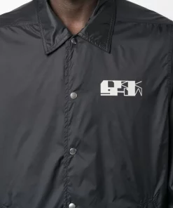 ( Nouvelle Collection ) Rick Owens 0961 BLACK/OYSTER Surchemise à Logo Poitrine Imprimé Homme -Rick Owens Soldes 18340147 39265732 600