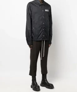 ( Nouvelle Collection ) Rick Owens 0961 BLACK/OYSTER Surchemise à Logo Poitrine Imprimé Homme -Rick Owens Soldes 18340147 39266675 600